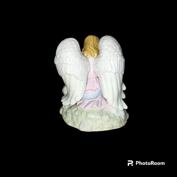 Antique Sankyo Porcelain Angel and Birds Music Box Figurine - Picture 4 of 9